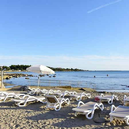 Apartments With A Parking Space Zambratija, Umag - 7059 Экстерьер фото